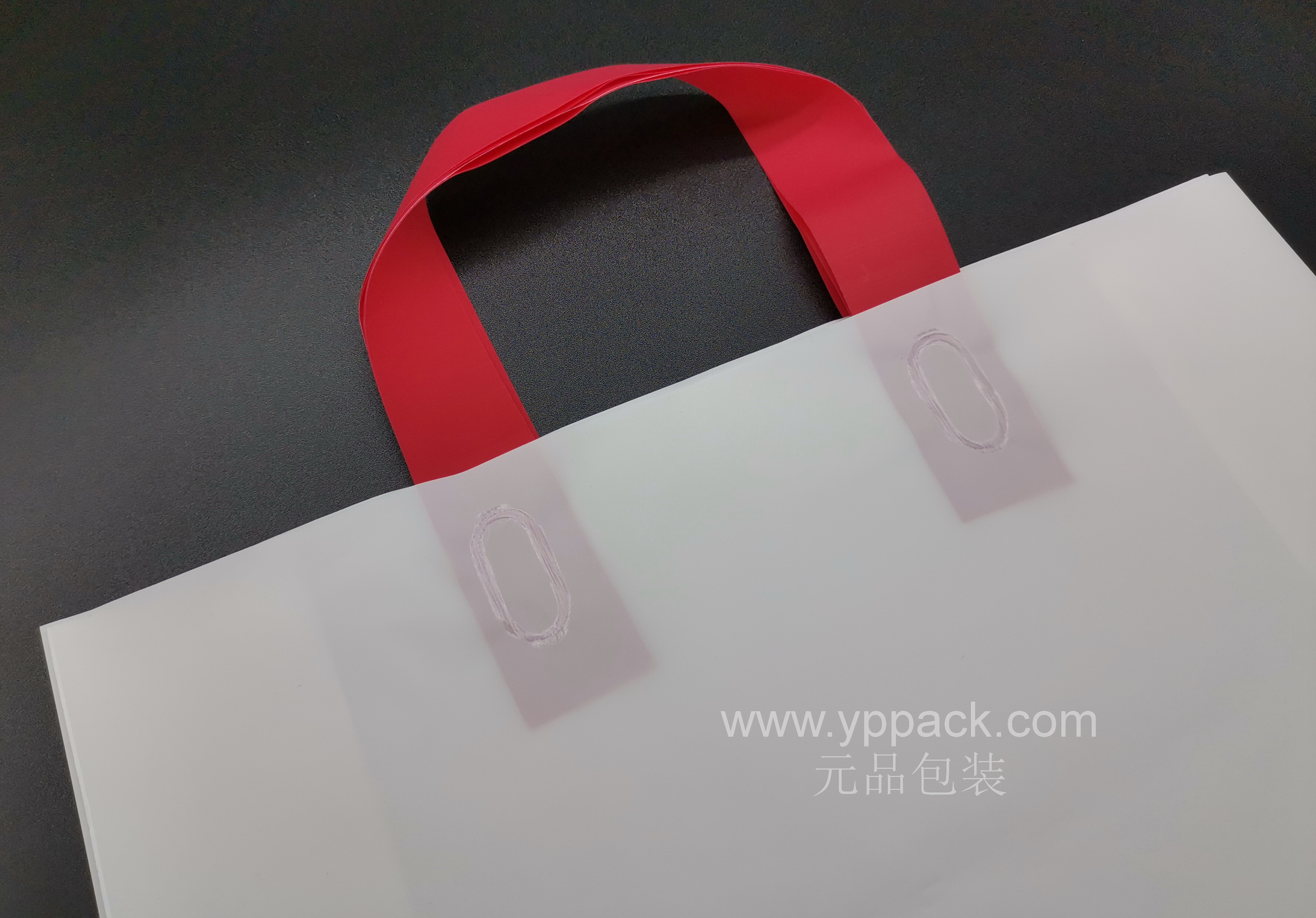 Soft-loop handle carry bag