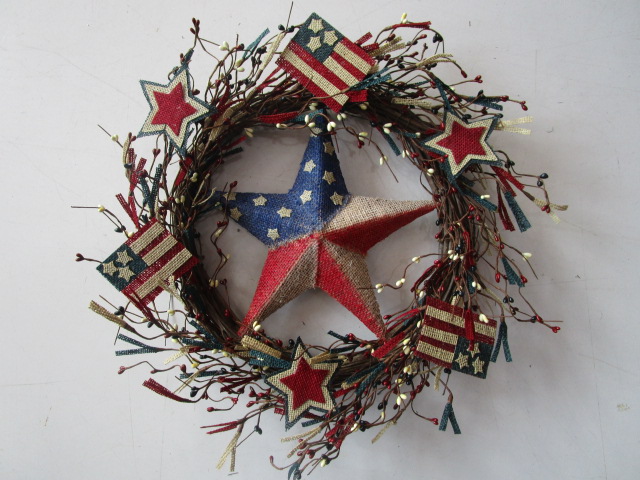 Berry Wreath with mtl.cntr star and flag