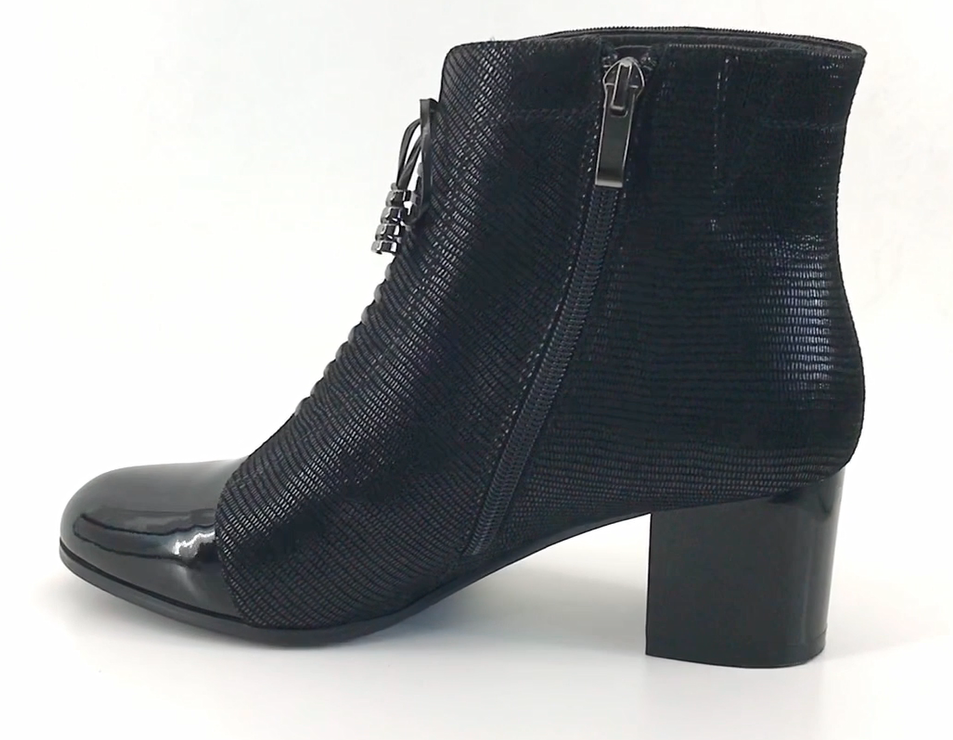 Women's boots