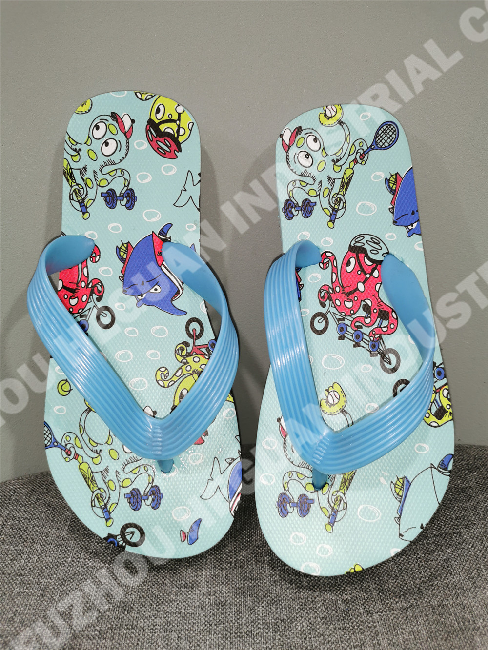 Boy flip flops