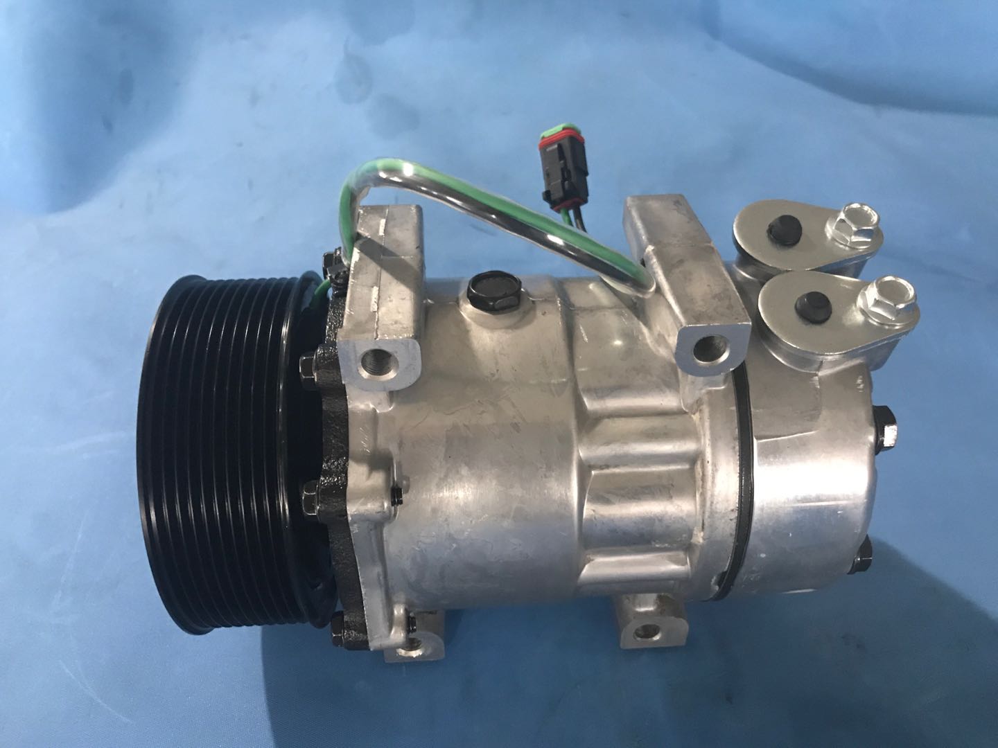 auto air conditioning compressor