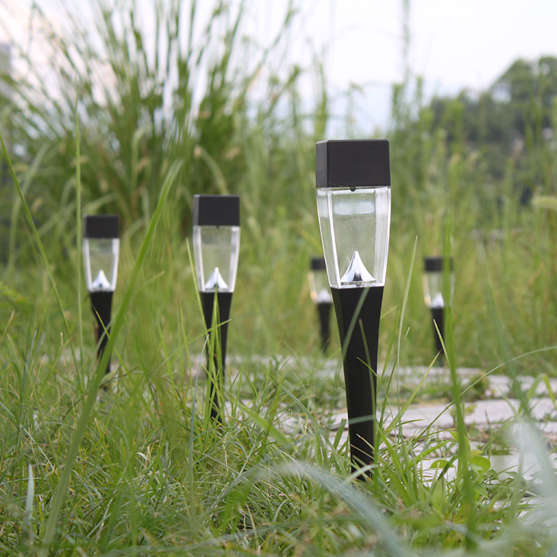 Solar Lawn Light