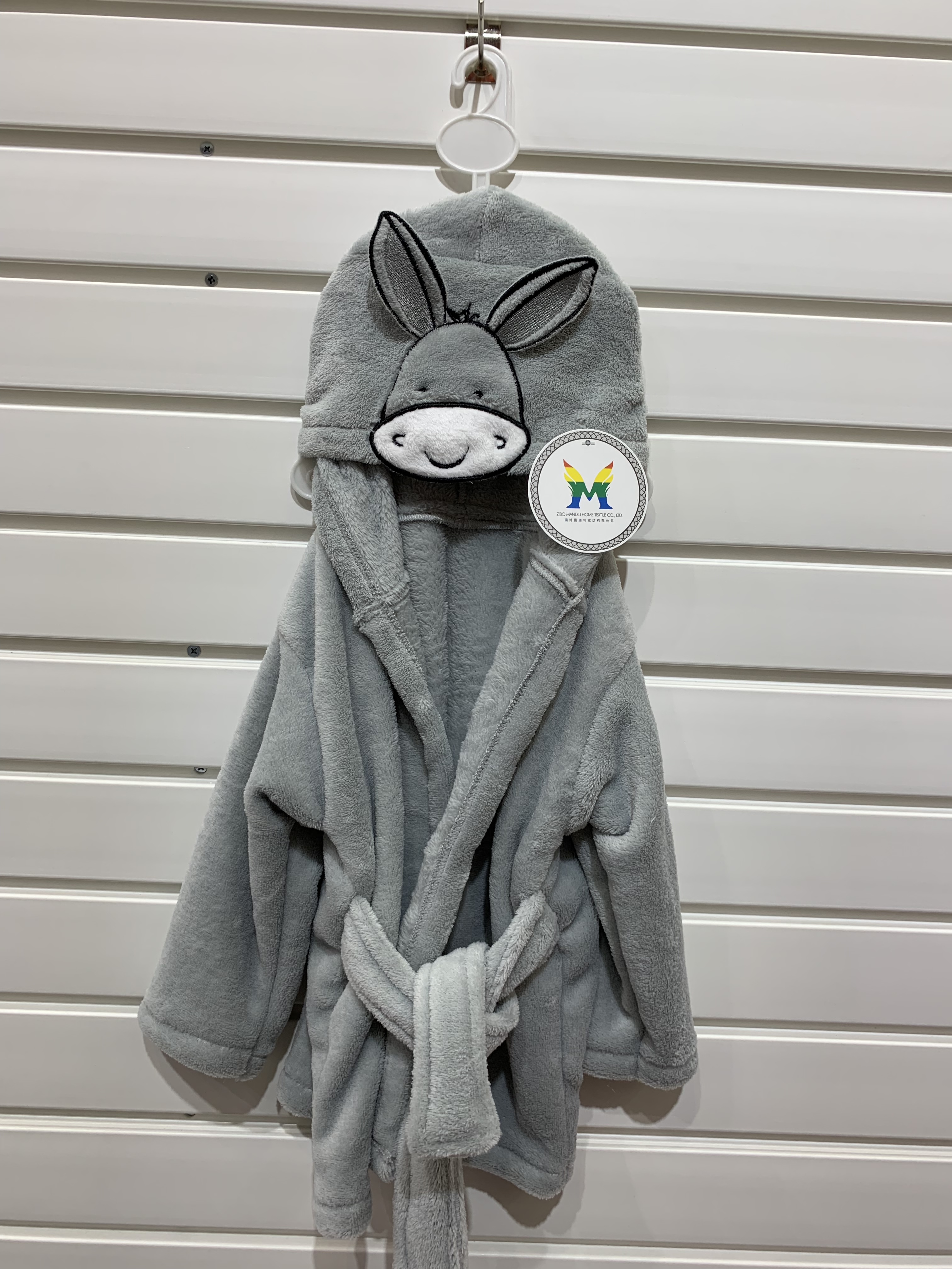 kid's bathrobe with embroidery