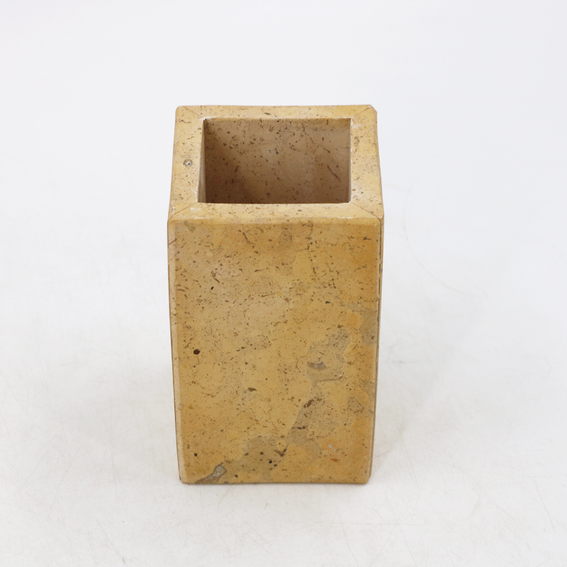Gargle Cup
