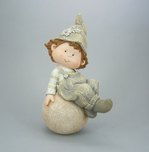 9" boy on ball decor PC