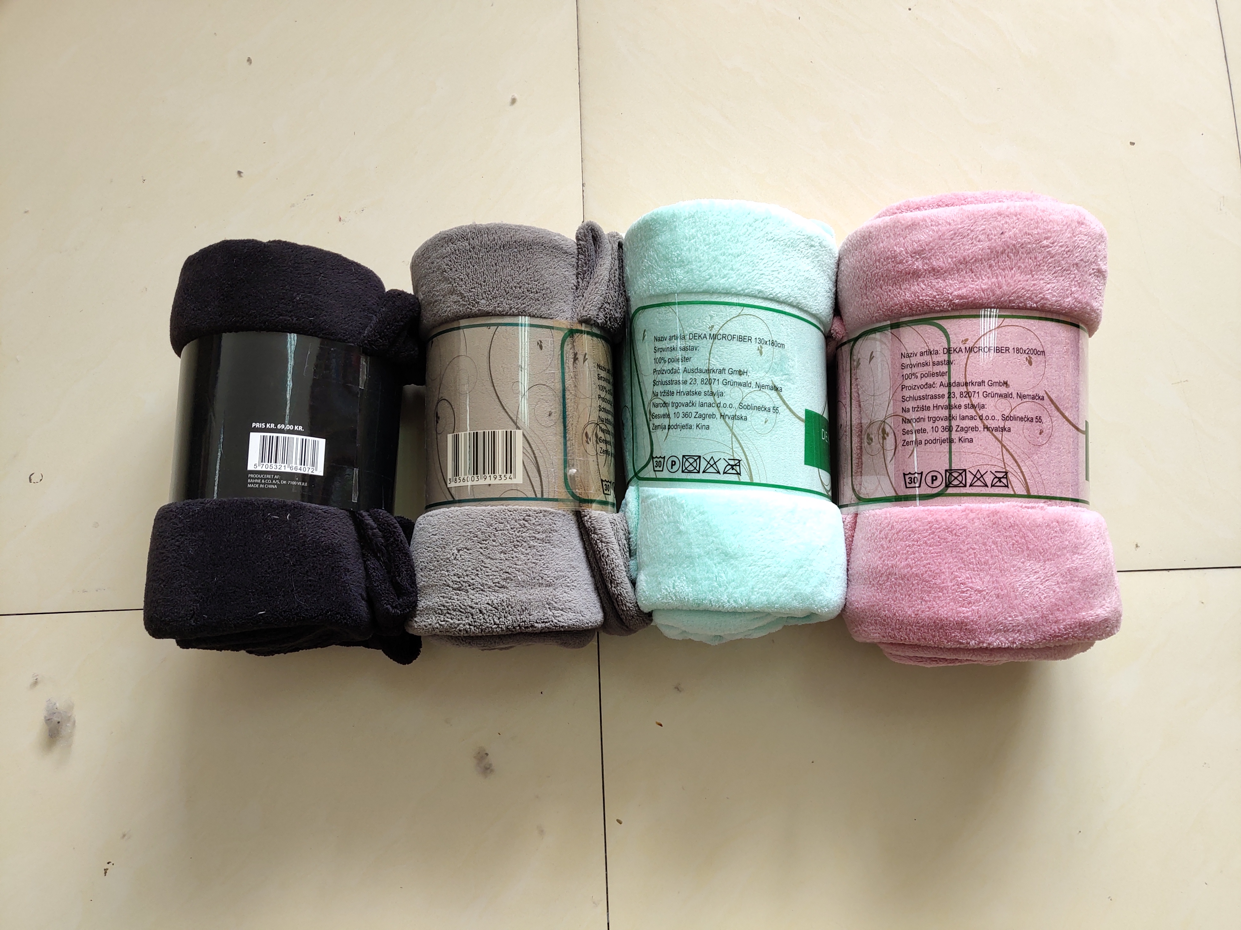 Solid coral fleece blanket