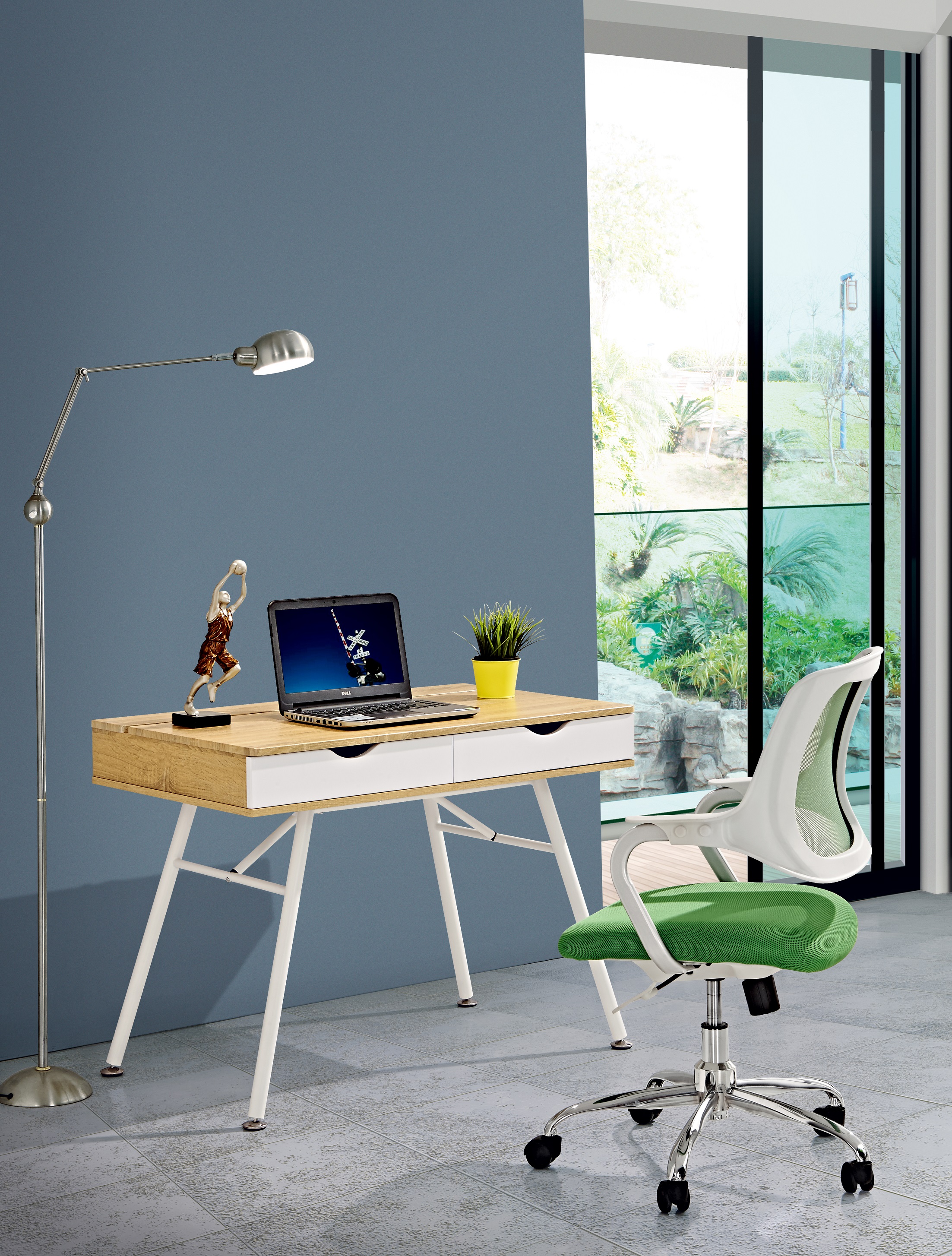 Computer desk