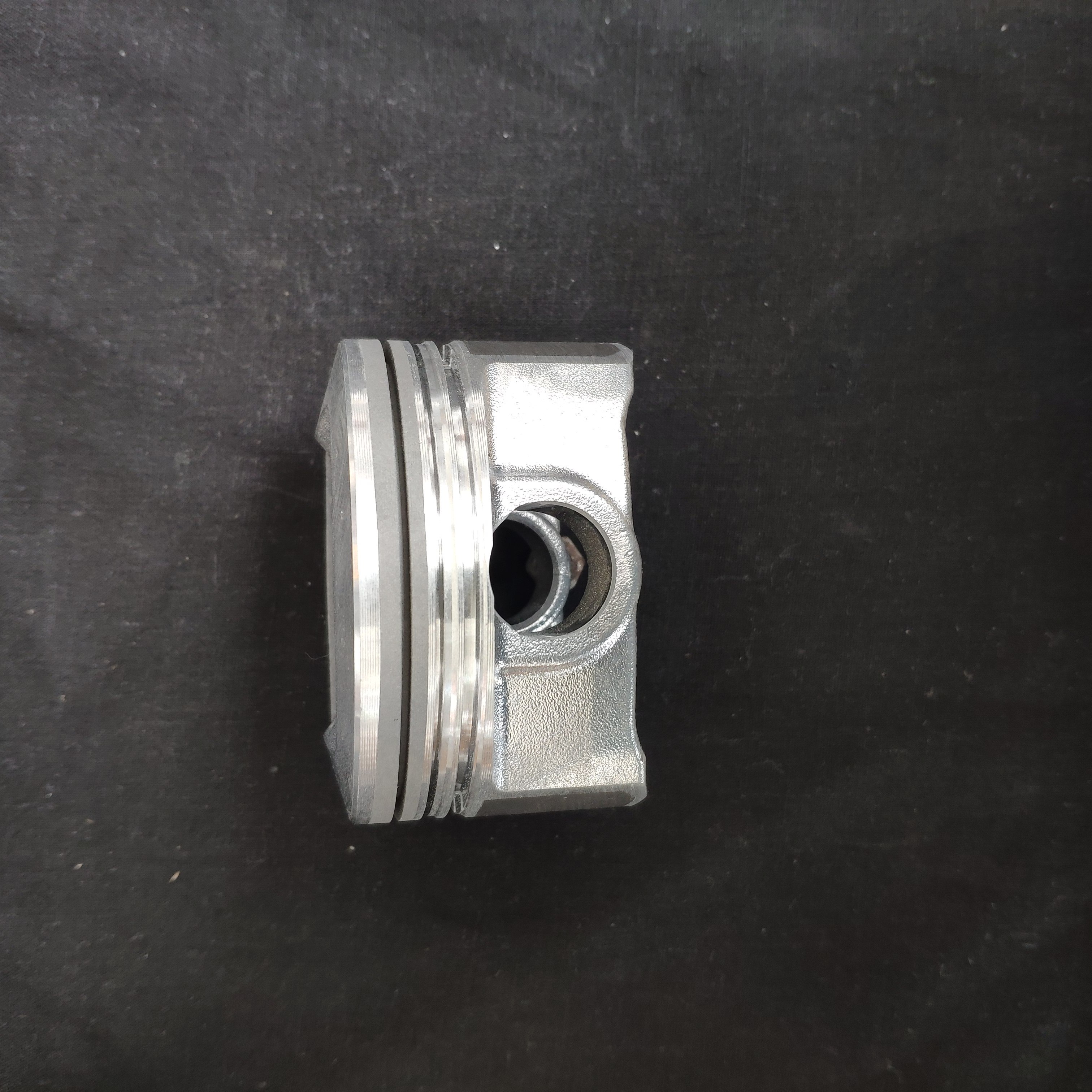 Passenger Car Piston for Etios 1.5L Flex