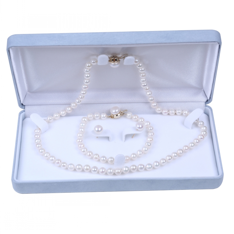 Cultured freshwater pearl set