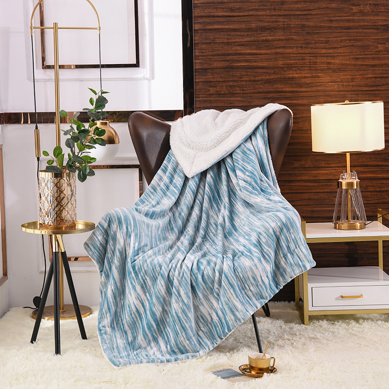 Printed flannel reverse sherpa blanket