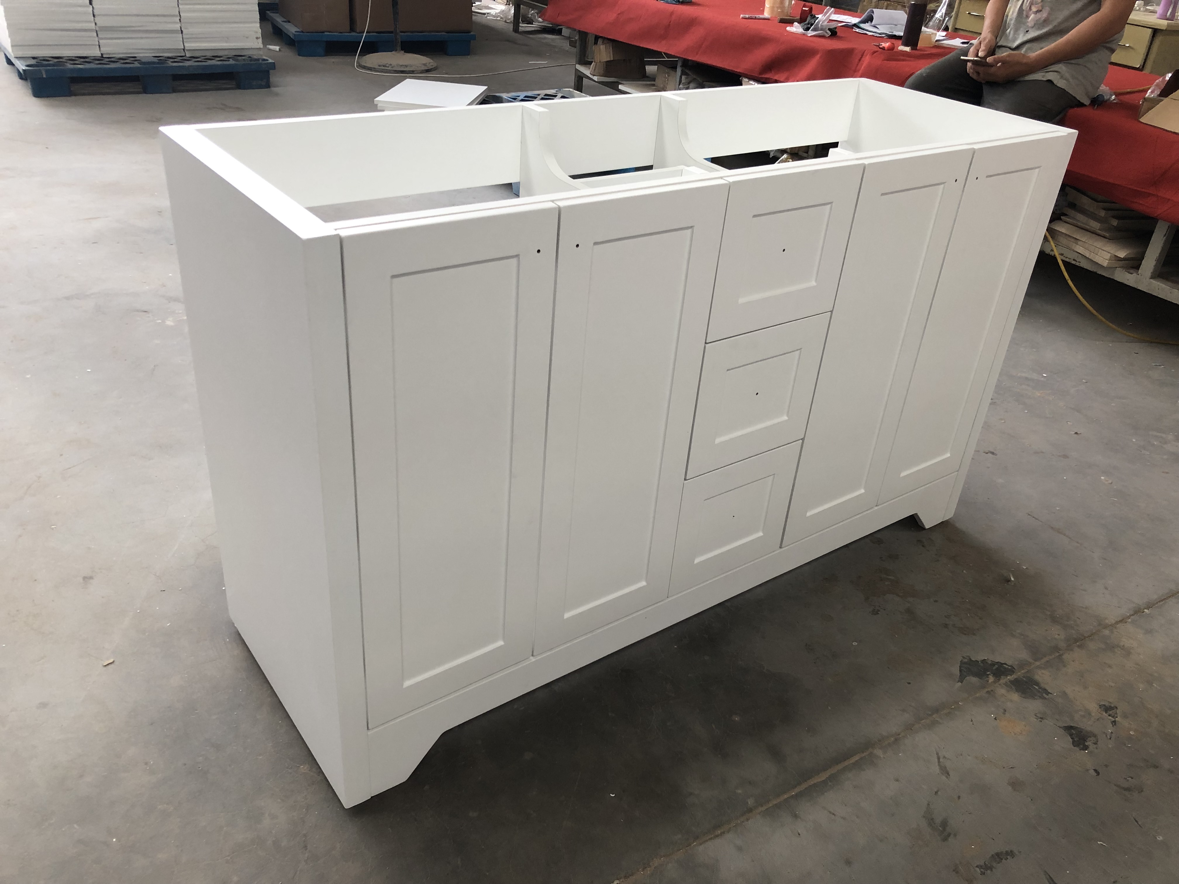 floor standing cabinet