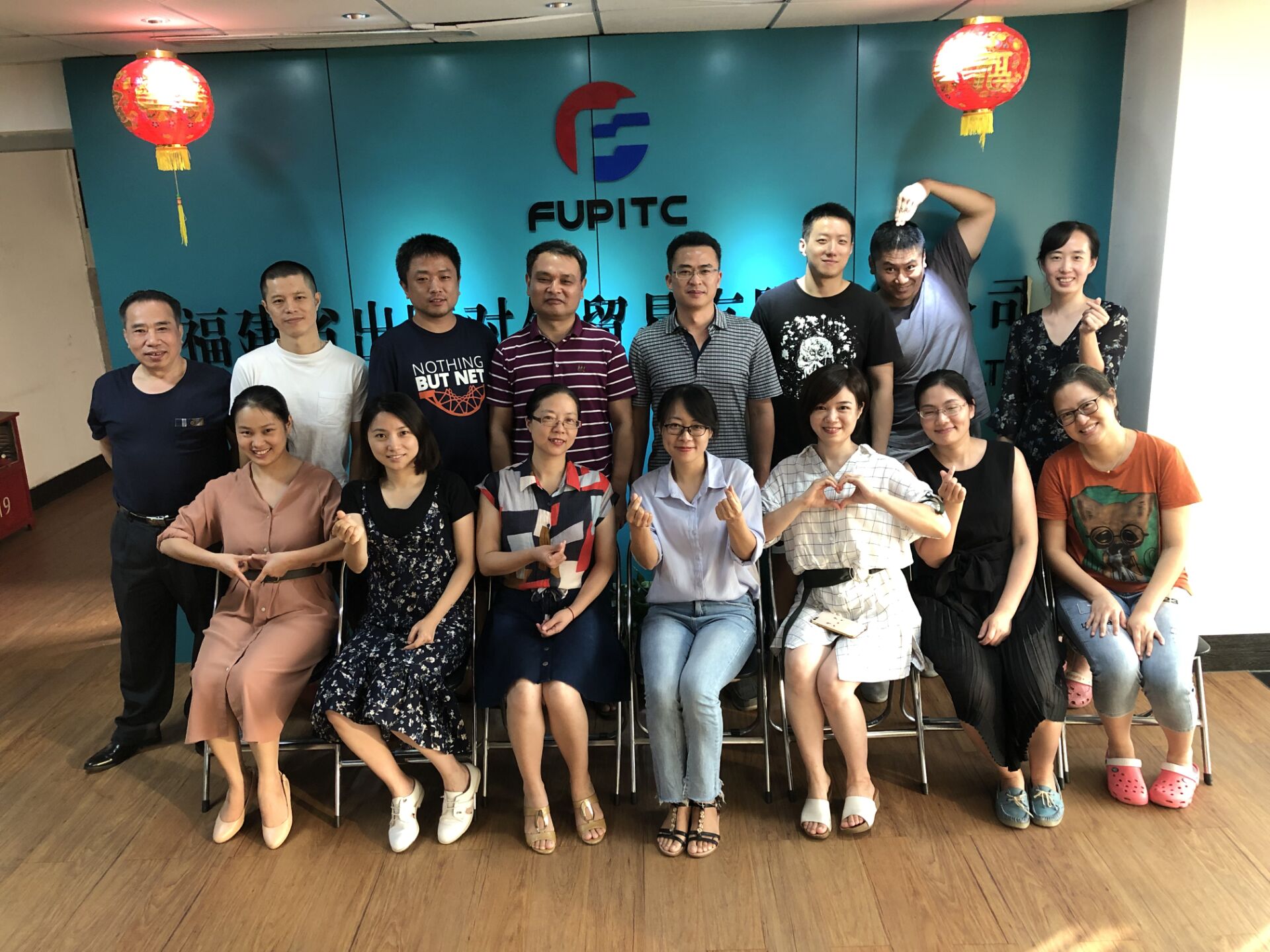 Fujian Publishing and Foreign Trade Co., Ltd. – running shoes 1