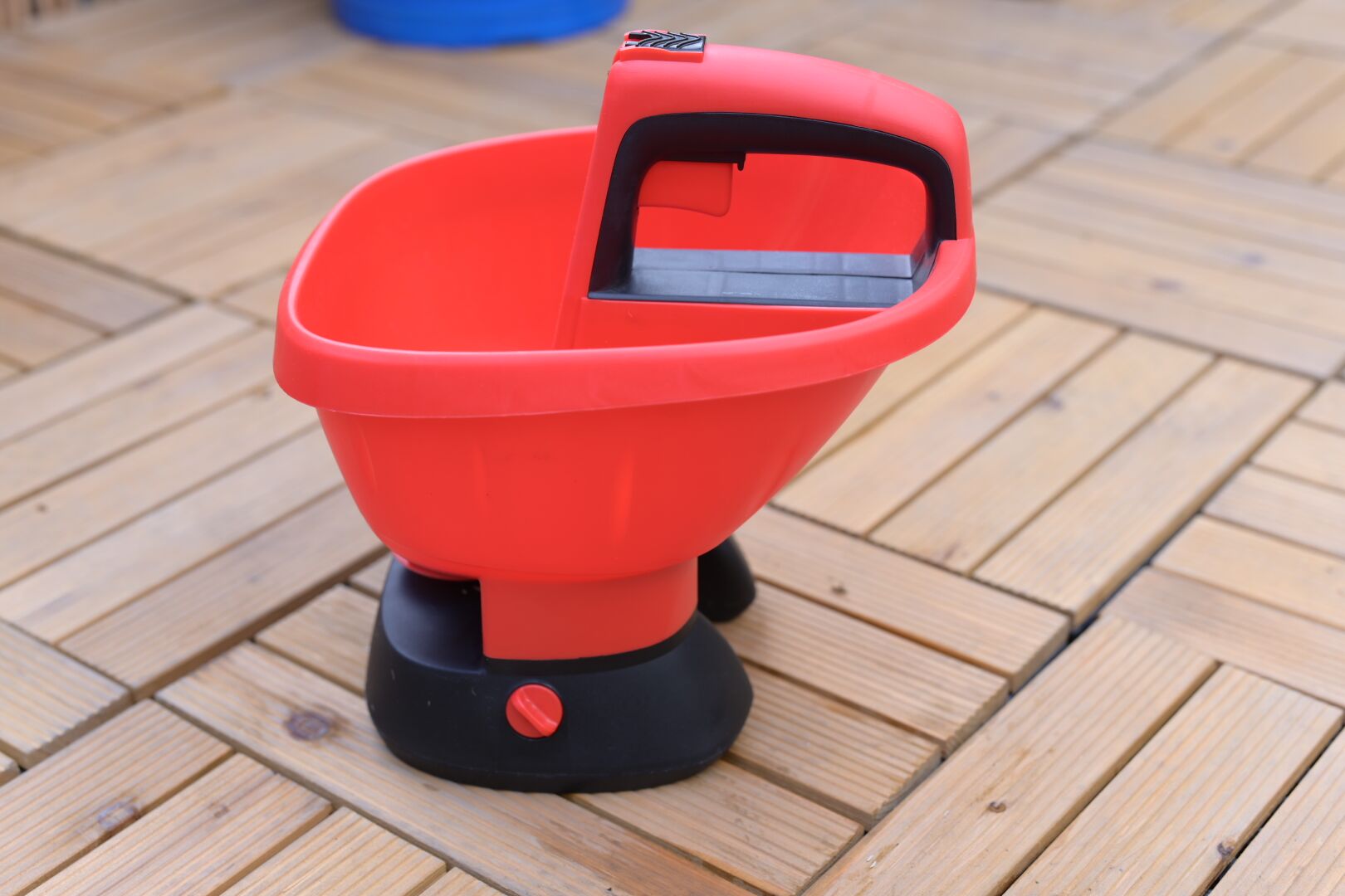 Handy Seed Spreader