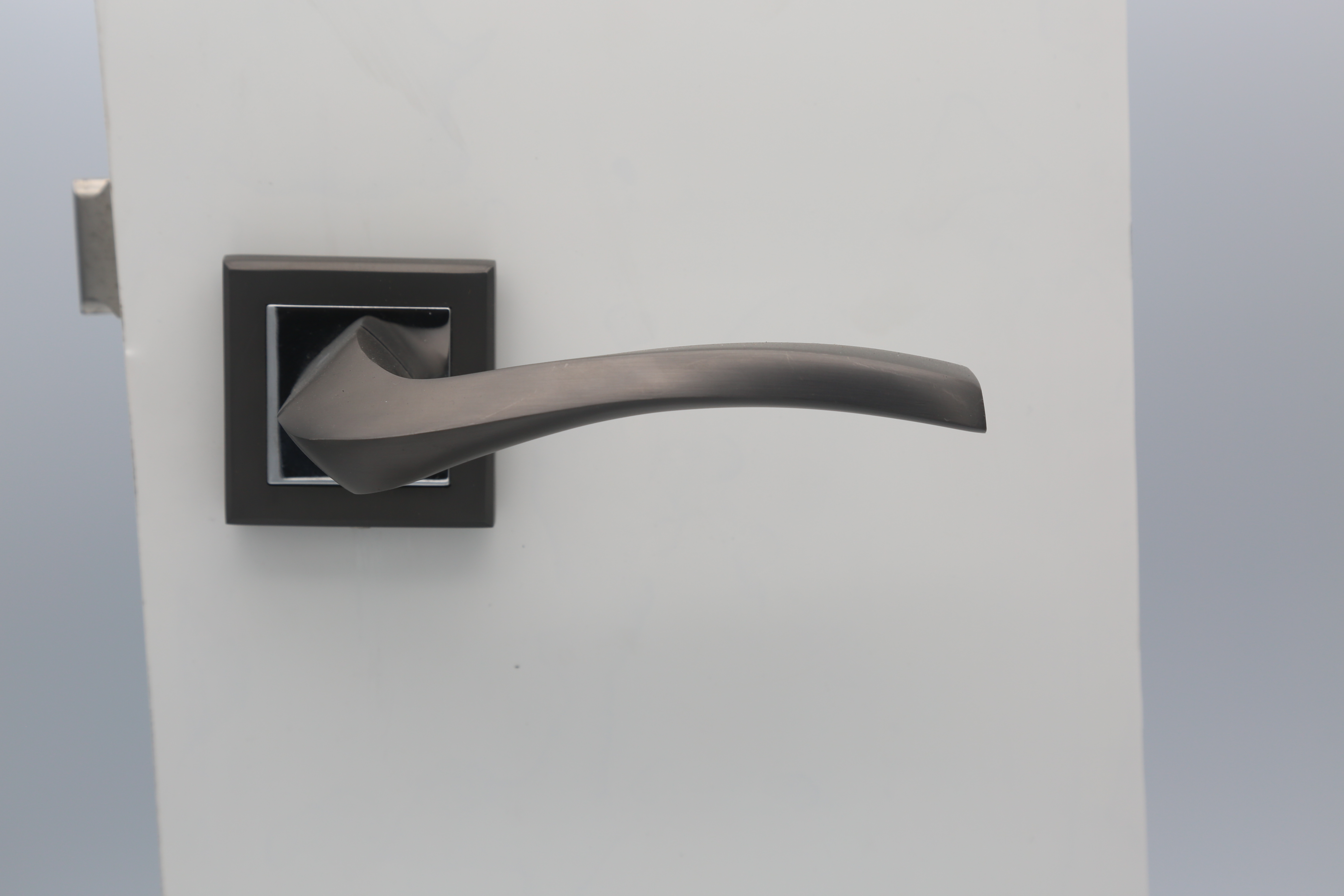 Aluminium door handle