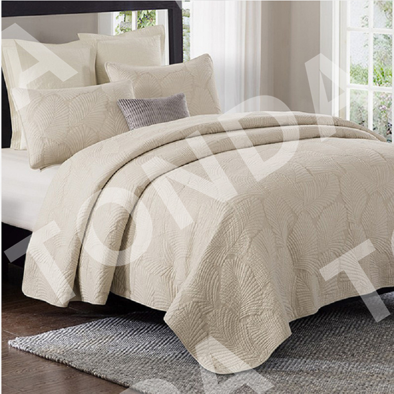 Polyester embroidered quilt