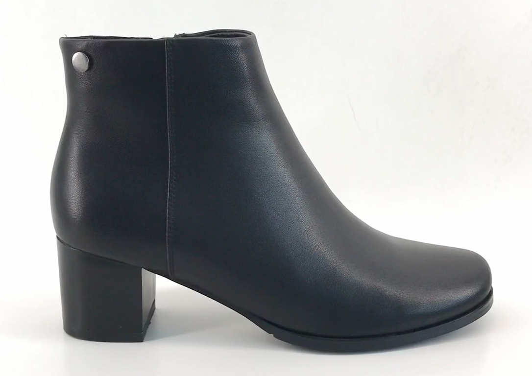 Women's boots