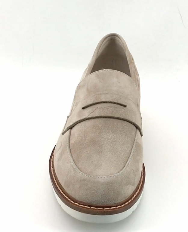 Women's shoes
