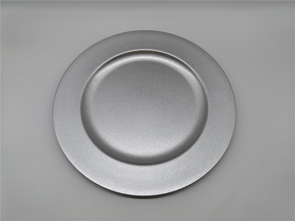 Plastic plate