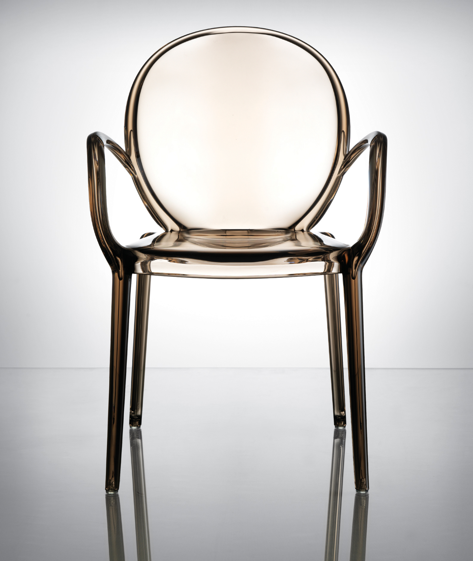 Polycarbonate chair