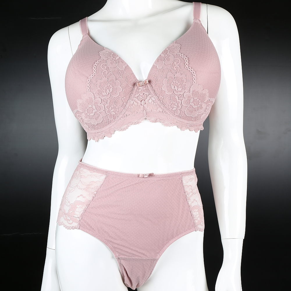 Ladie's large size lace set