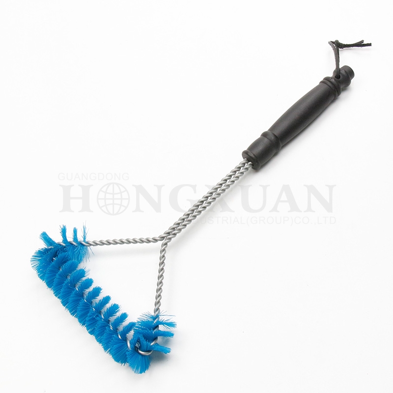 Cleaning brush