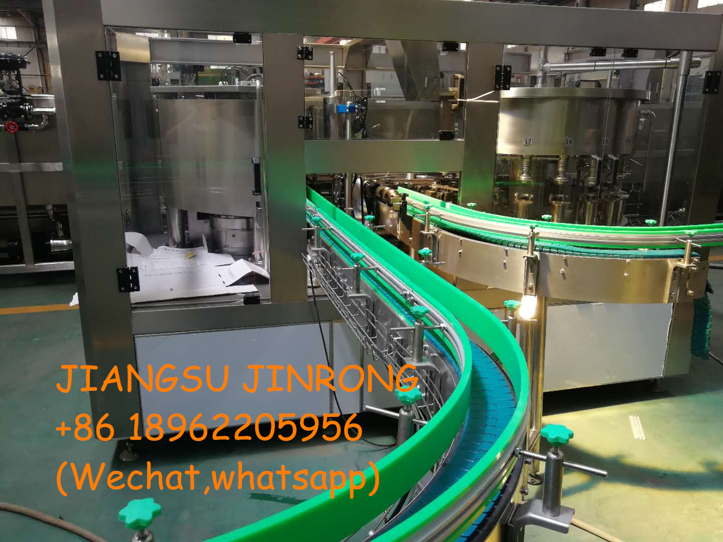 Filling and sealing machine for can