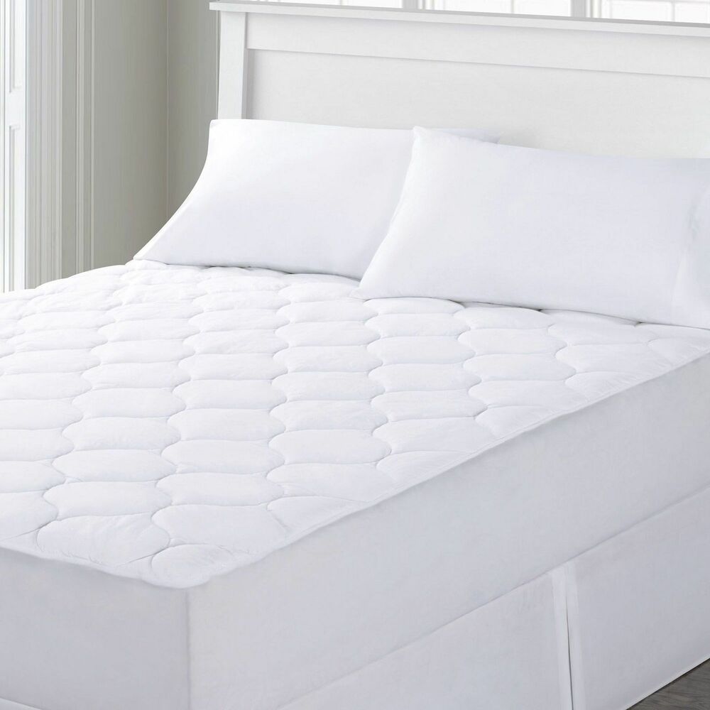 Poly/Cotton quilted mattress pad
