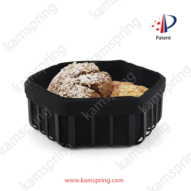 Bread basket with cloth bag