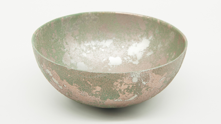 Plastic pot