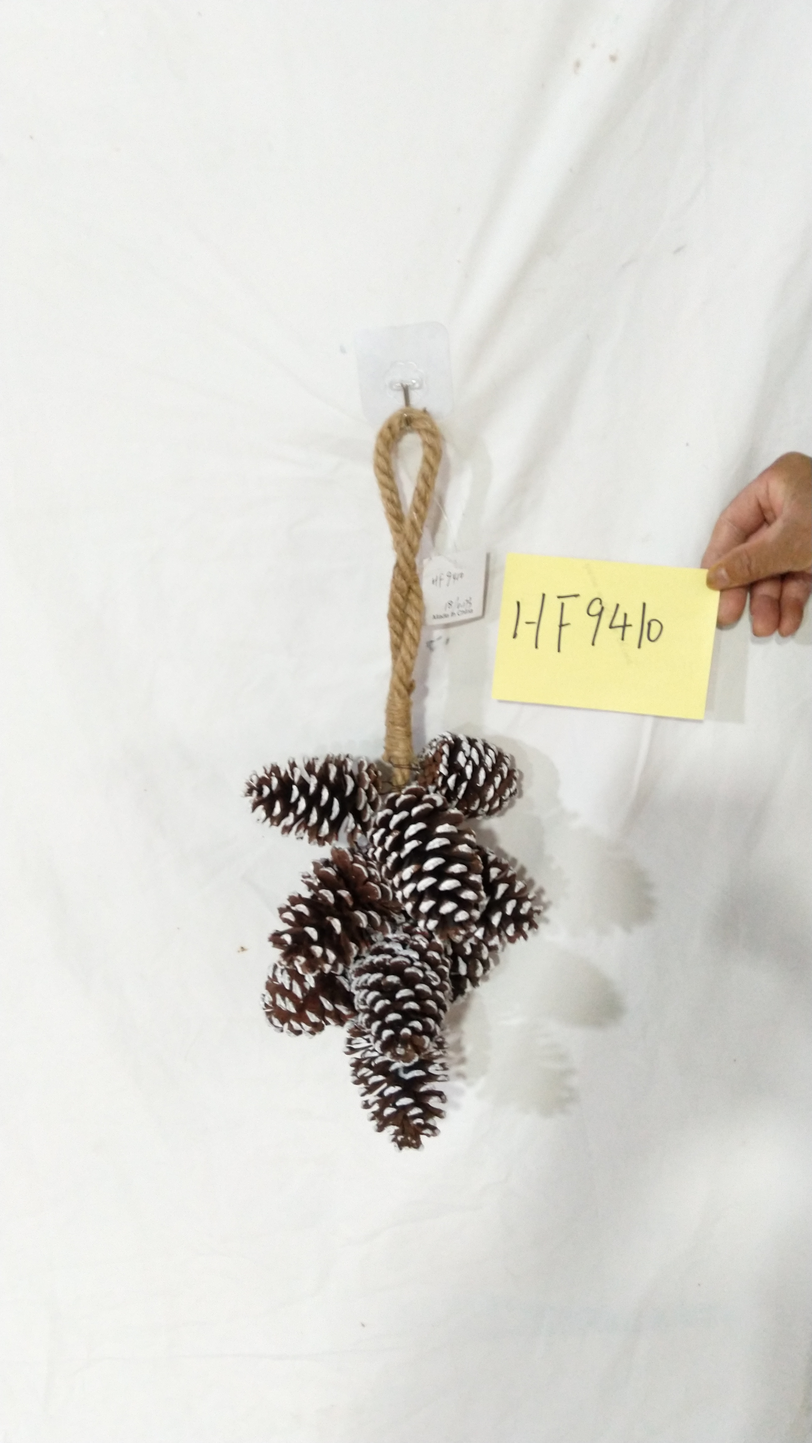 HUANGGANG wholesale Christmas Pinecone Decoration HF9410