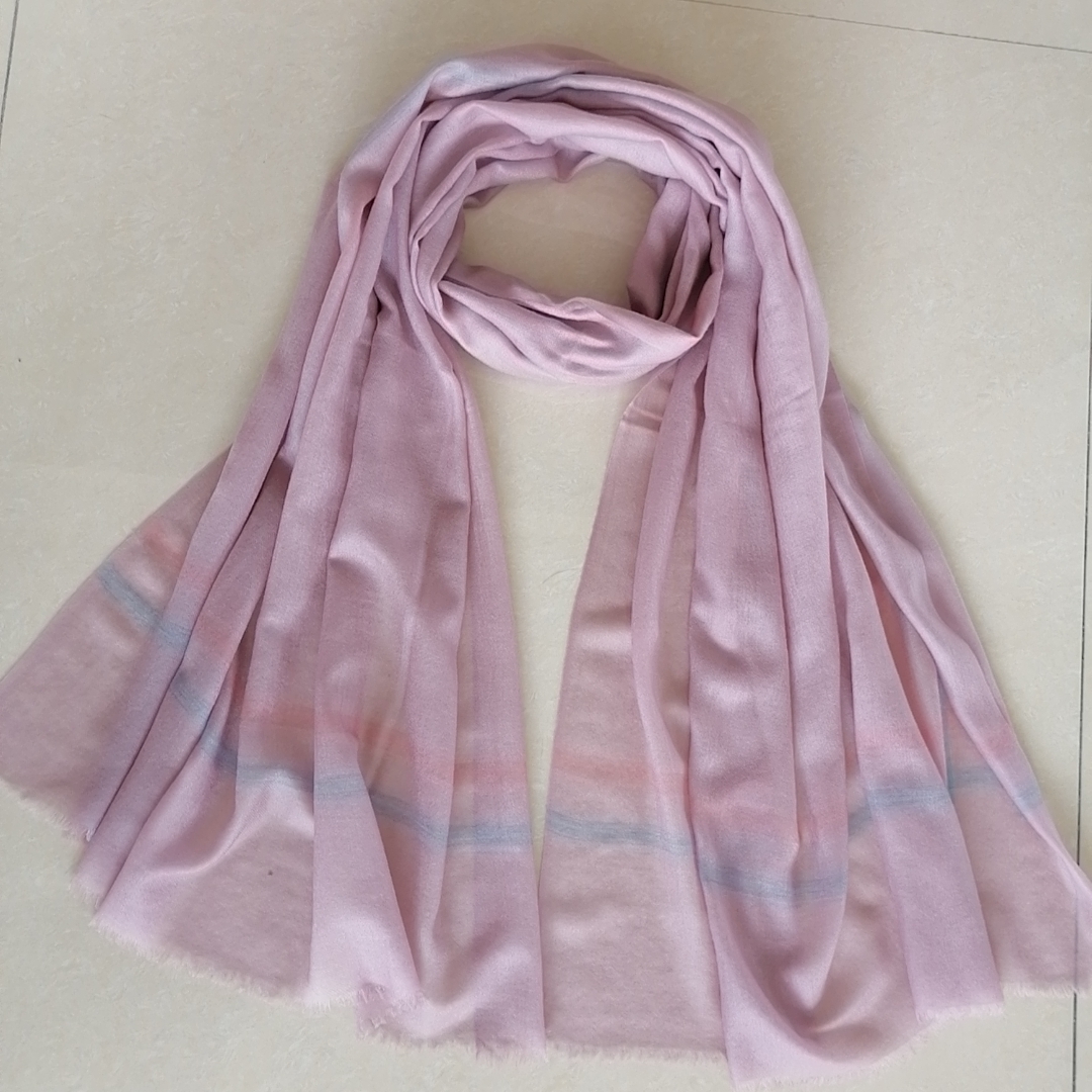 New Worsted Water Soluble Wool Plaid Shawl