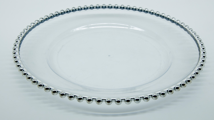 Plastic plate