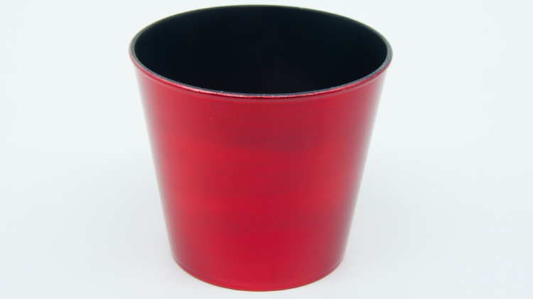 Plastic pot