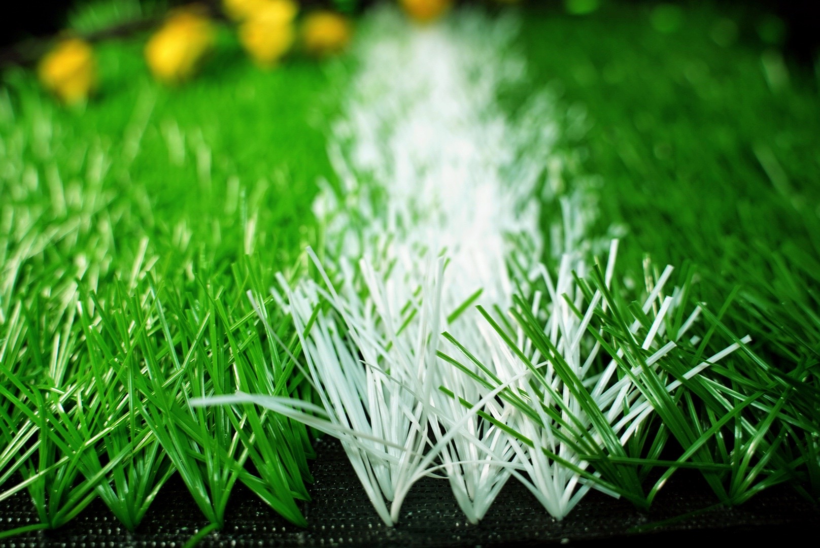Two color Spine shape artificial grass for football