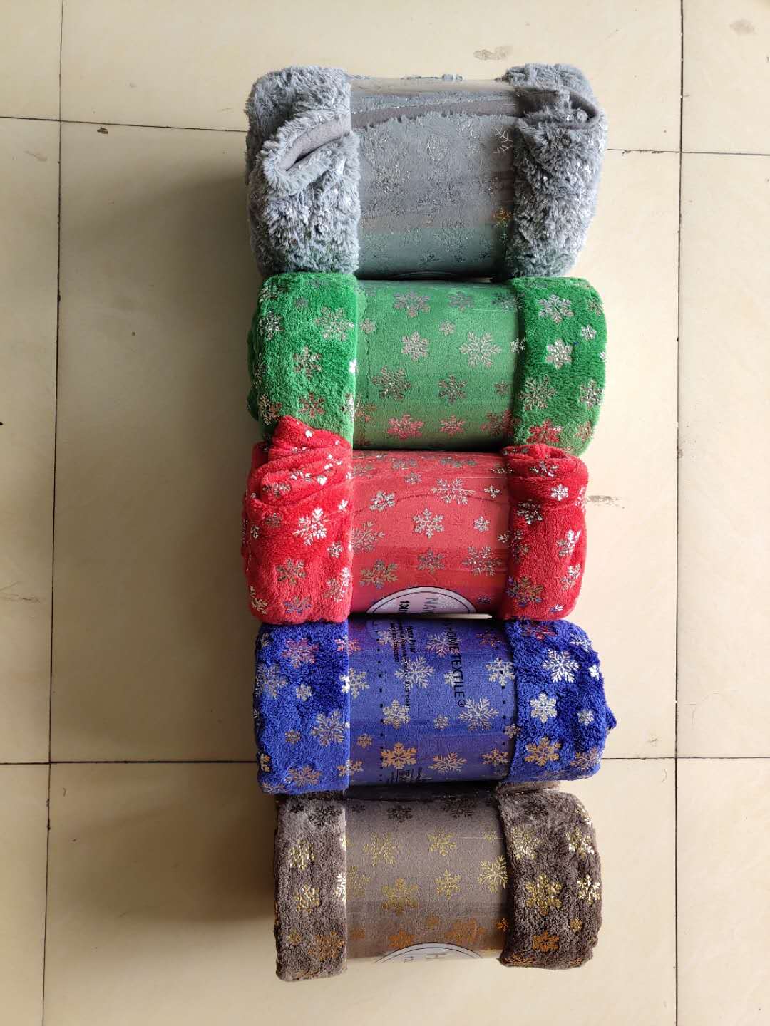 Solid coral fleece with hot stamping blanket（double layers）