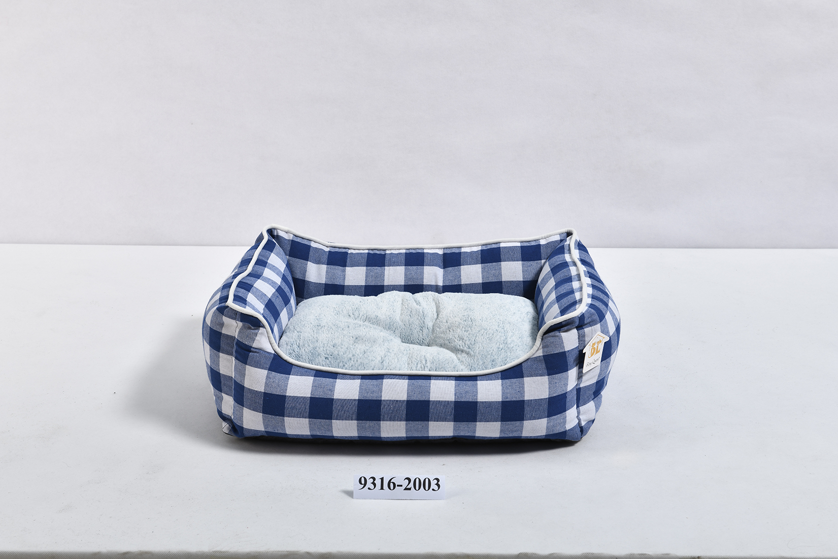 Square pet bed