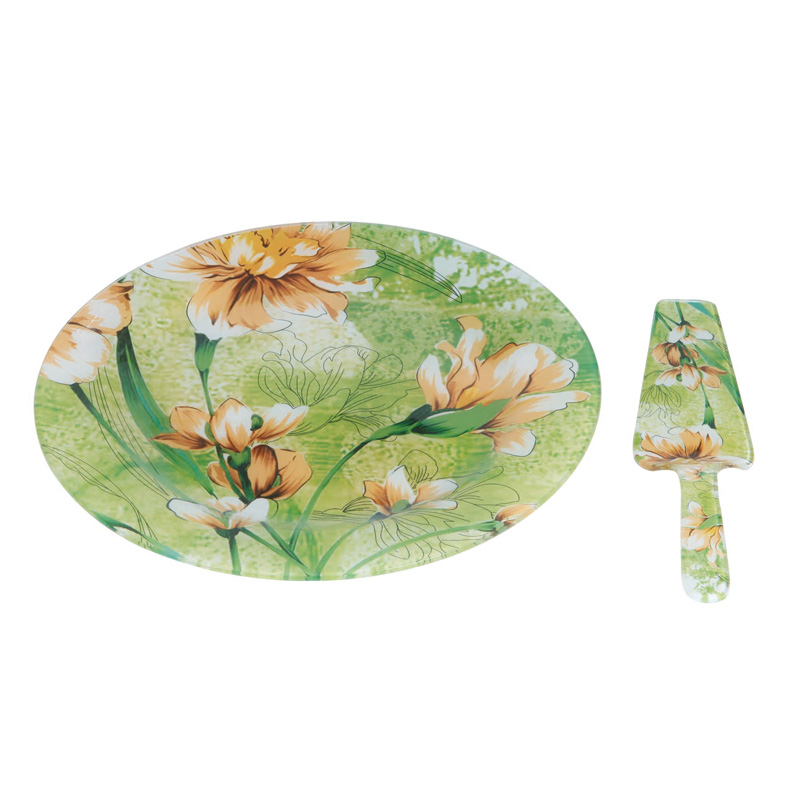 Glass cake plate