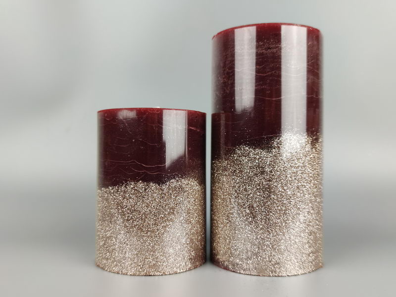 Rustic candle with glitters