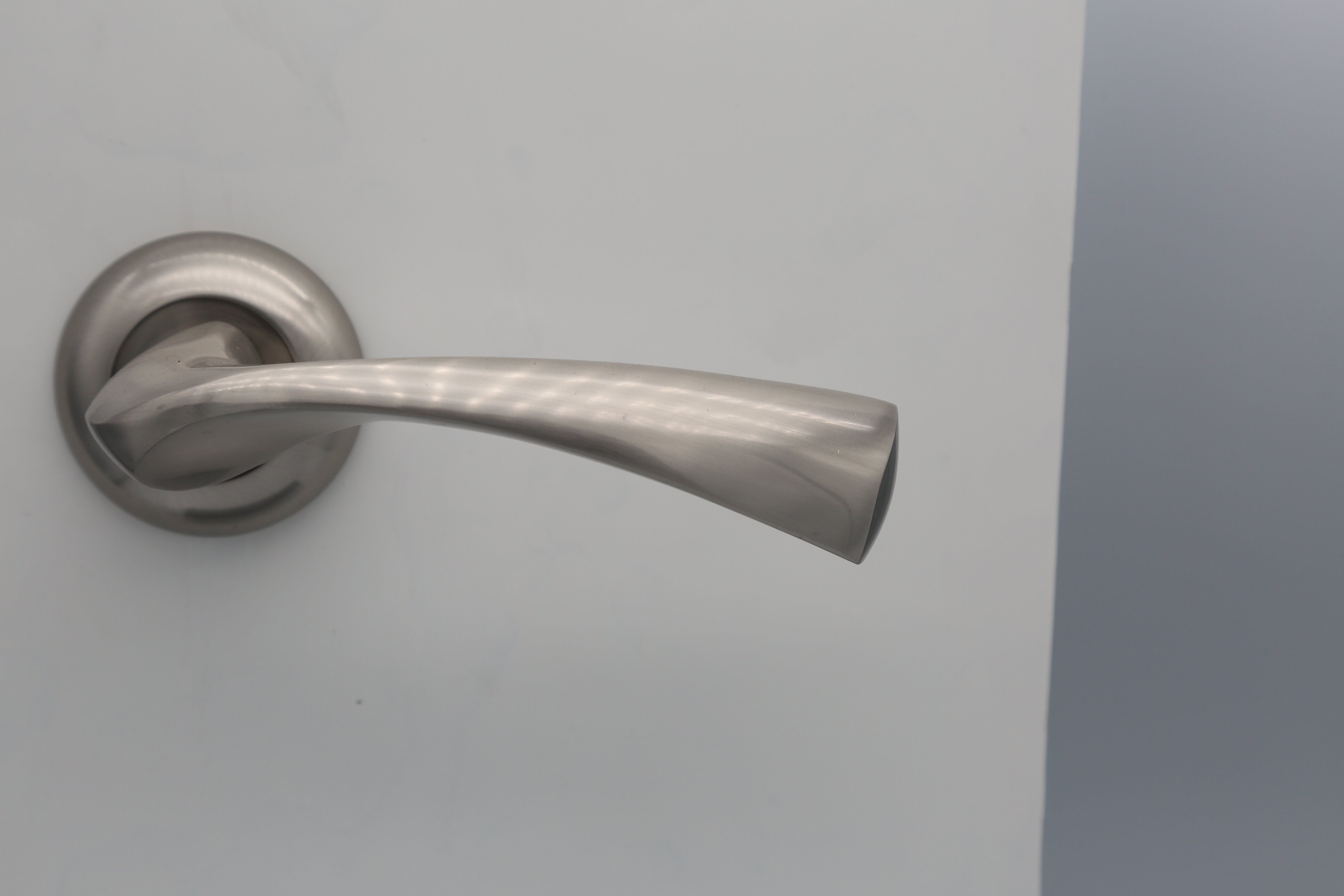 Aluminium door handle