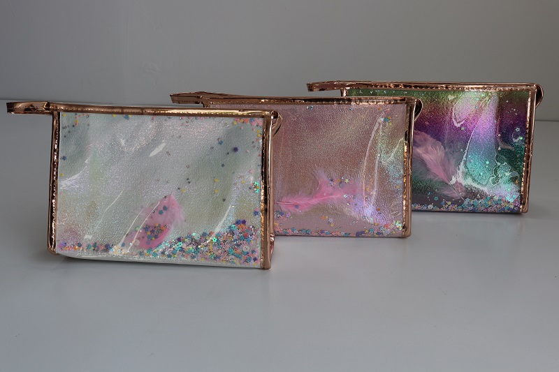 Cosmetic bag