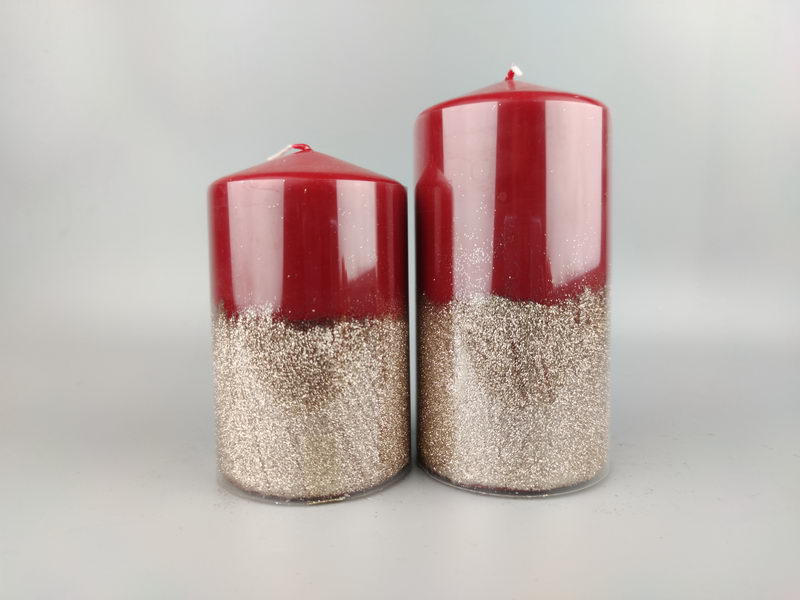 Over-dipping pillar candle with glitters
