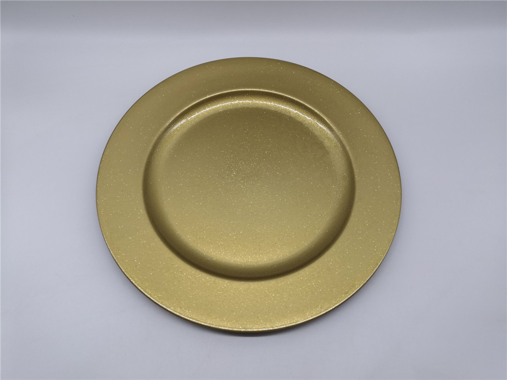 Plastic plate