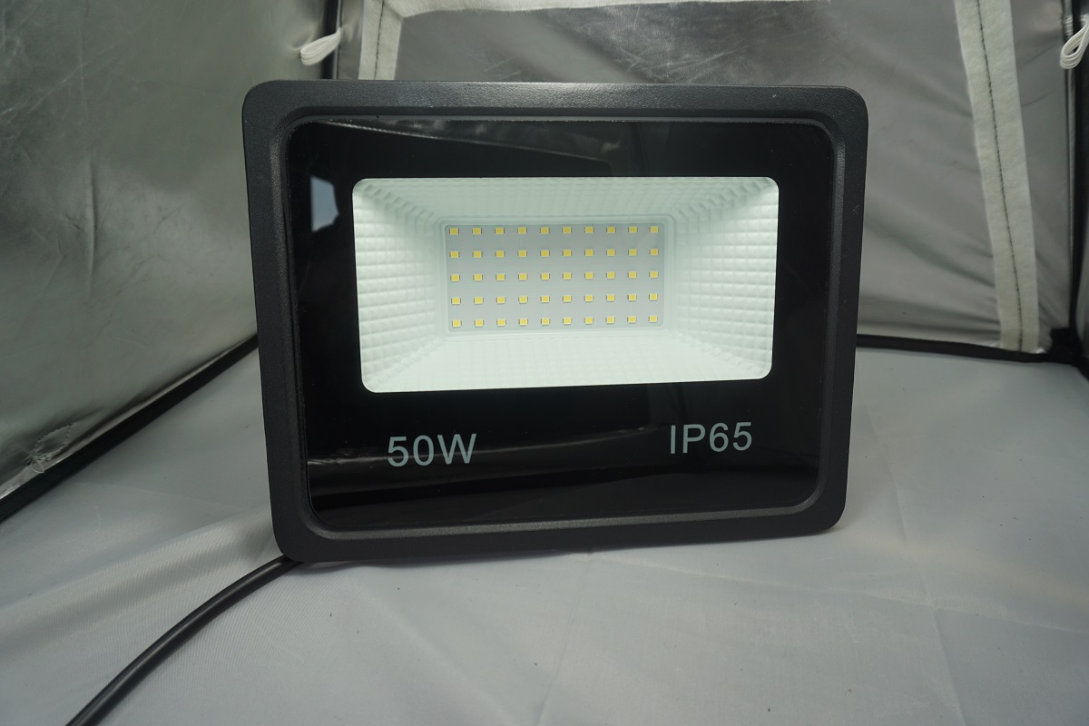 NINGBO OUMAIDA IMP. &EXP. CO., LTD. – bombilla led 1