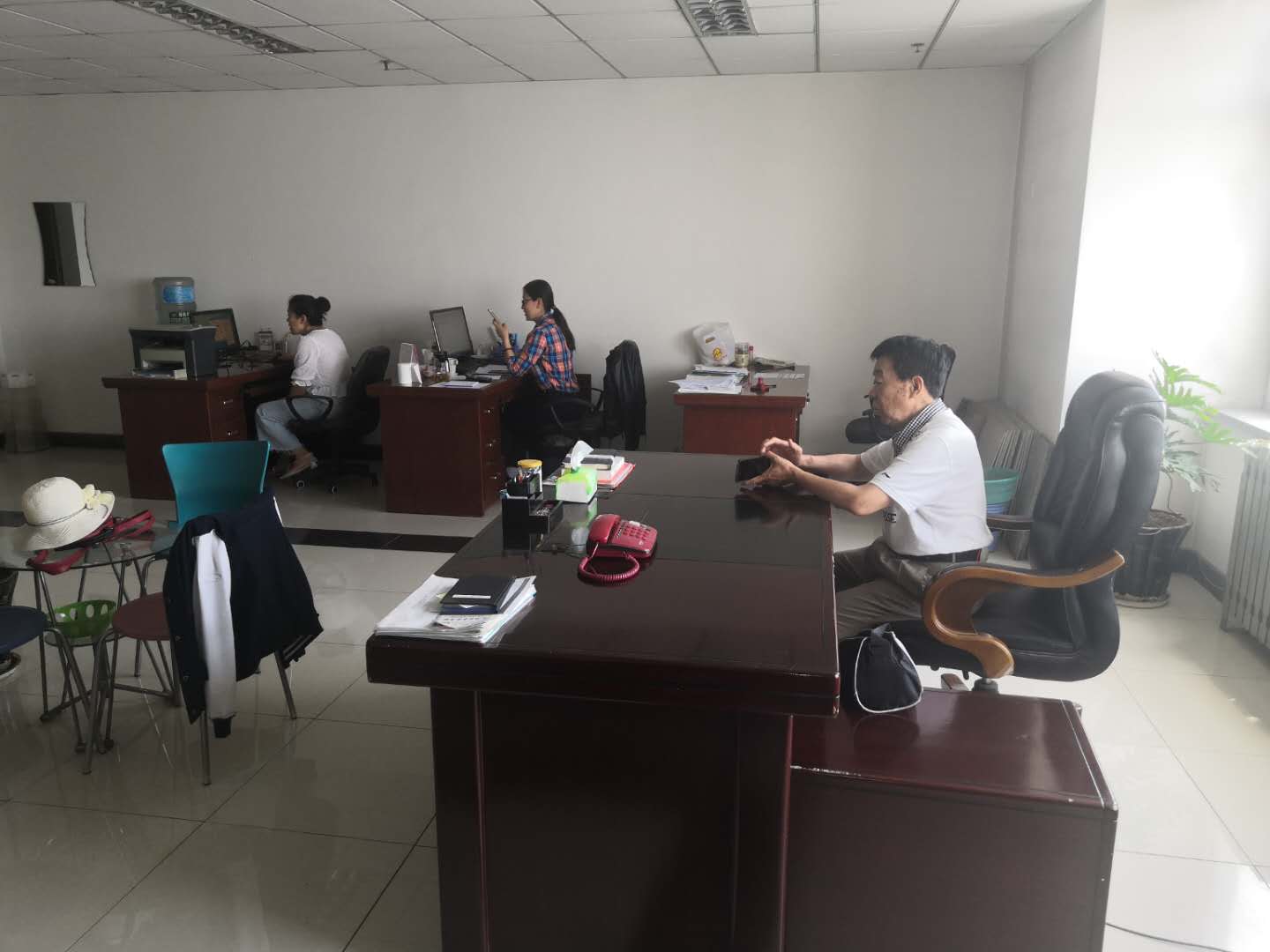 Hebei Jinrongda Trading Co., Ltd. – Rain gear 1