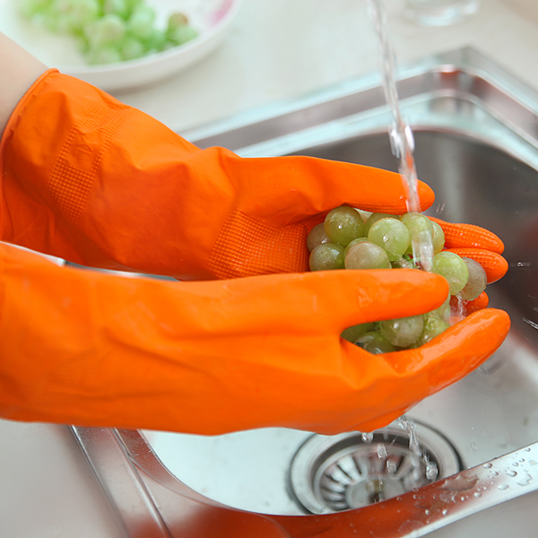Household latex gloves