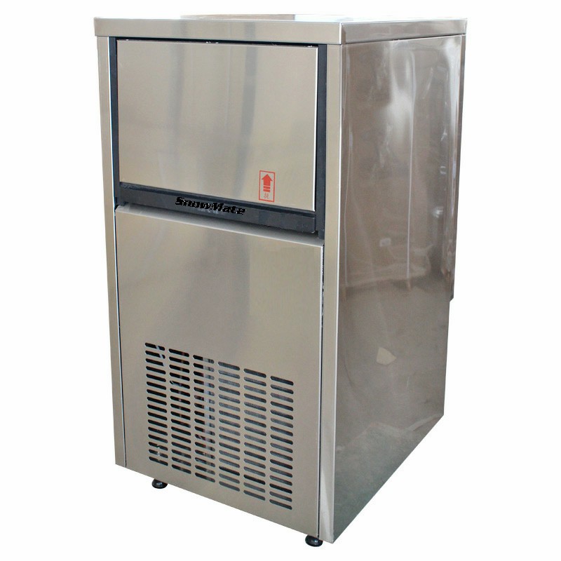 Undercounter Spray Water 30kgs Cube Ice Maker For Bar and Restaurant Use