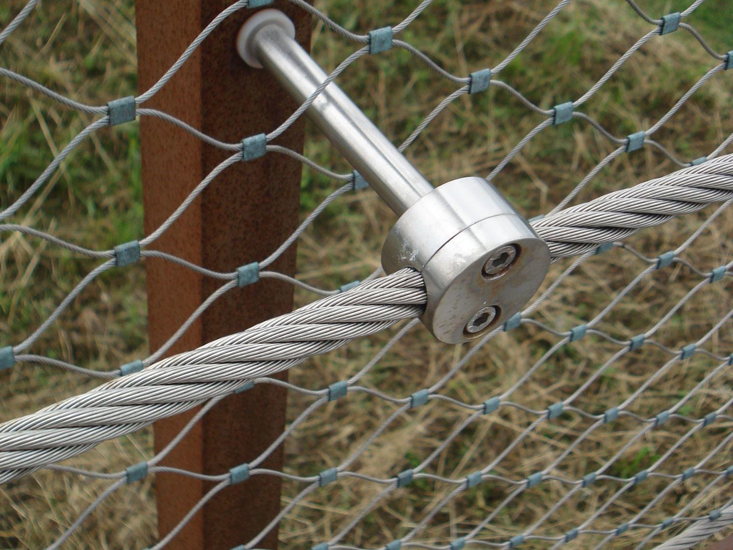 Stainless steel wire rope net