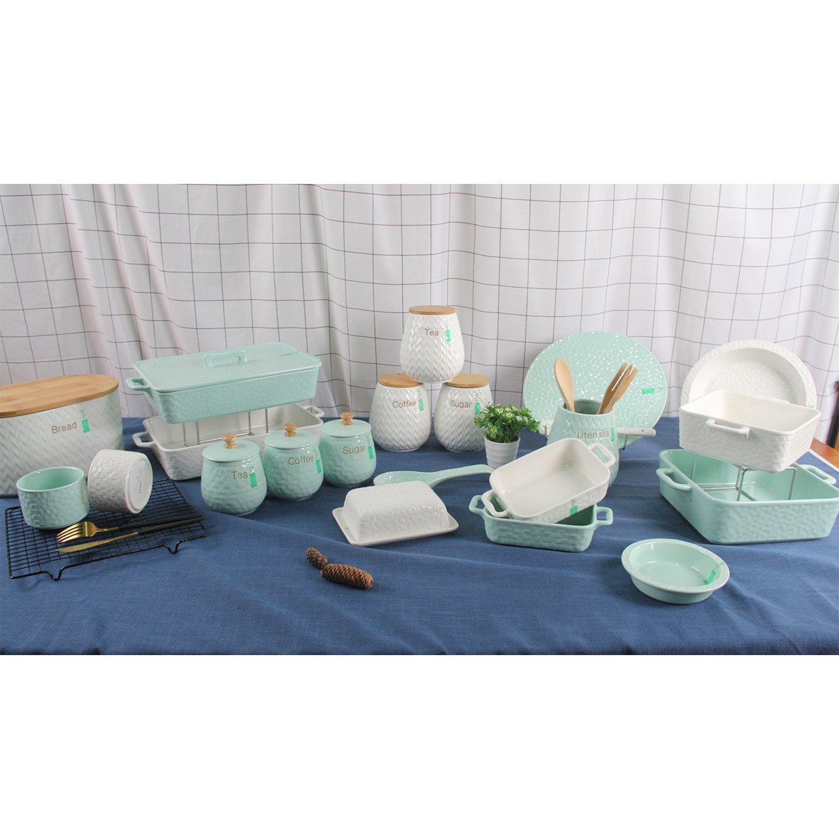 Basket Bakeware Collection