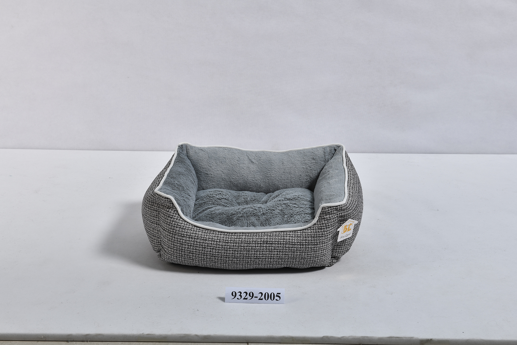 Square pet bed