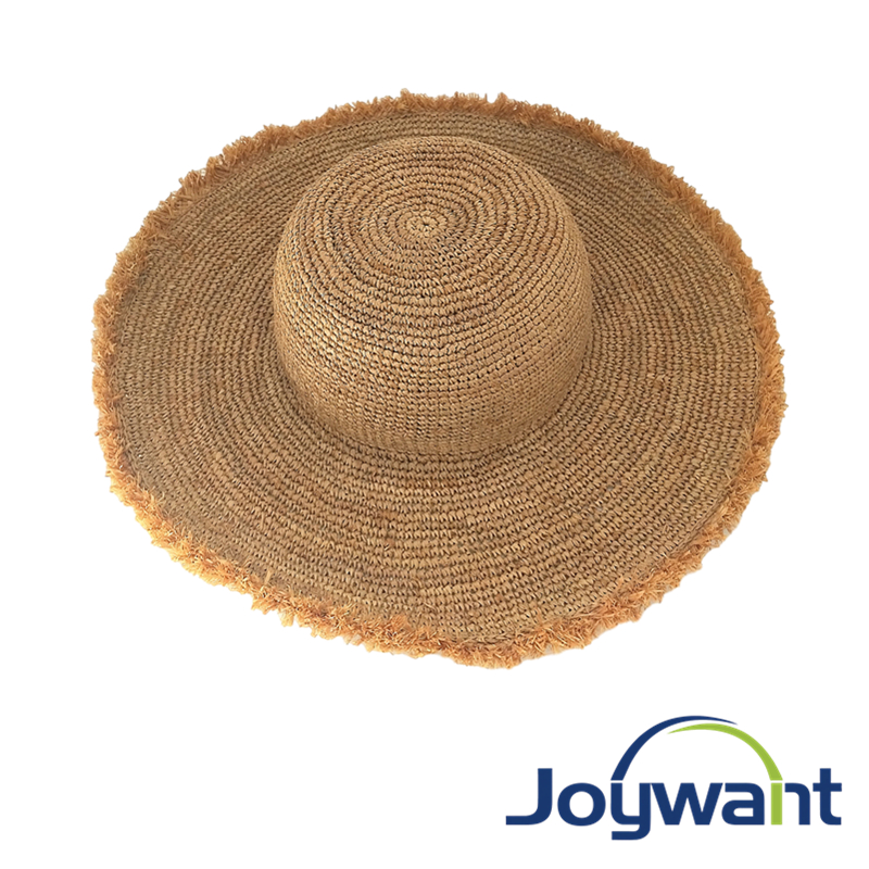 Raffia hat